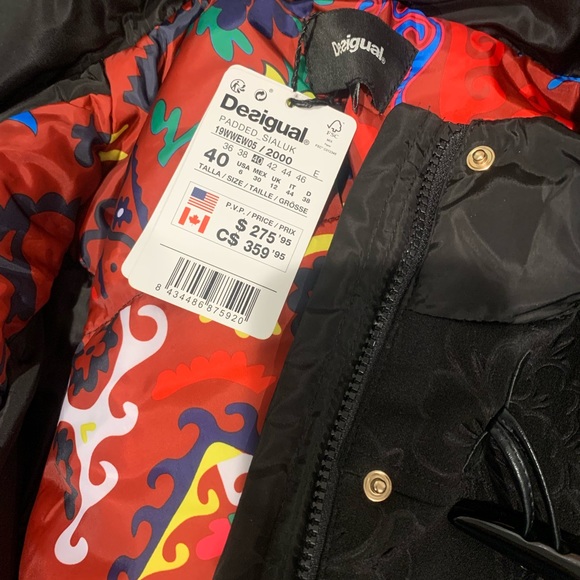 NWT DESIGUAL black puffer coat , brand new , size US 6 - Picture 4 of 5